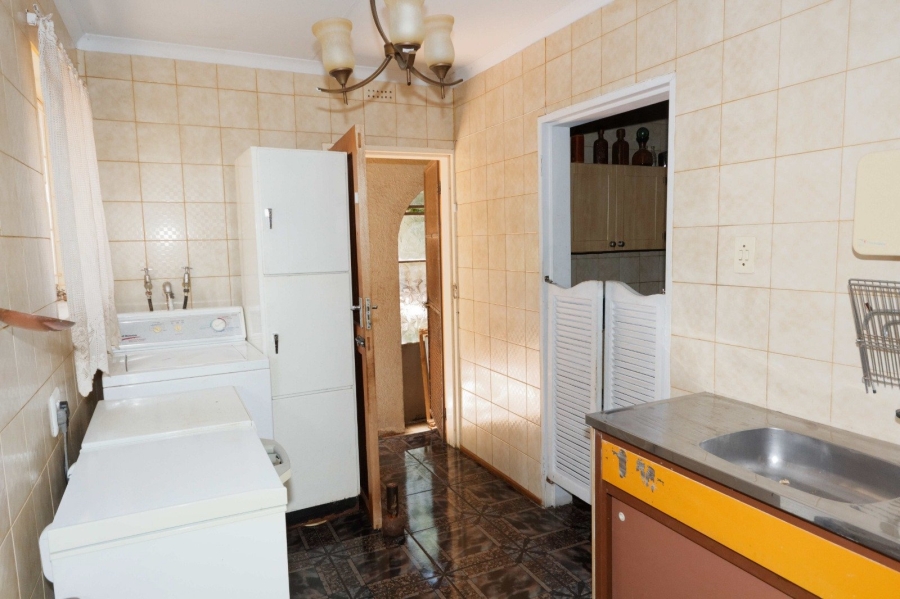 5 Bedroom Property for Sale in Wilkoppies North West